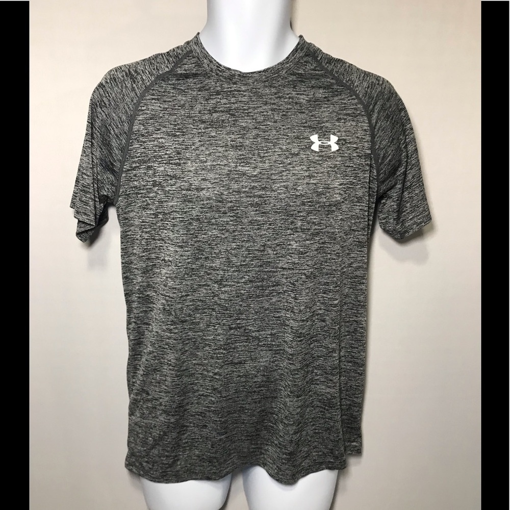 Under Armour Loose Heat Gear Shirt Size Small